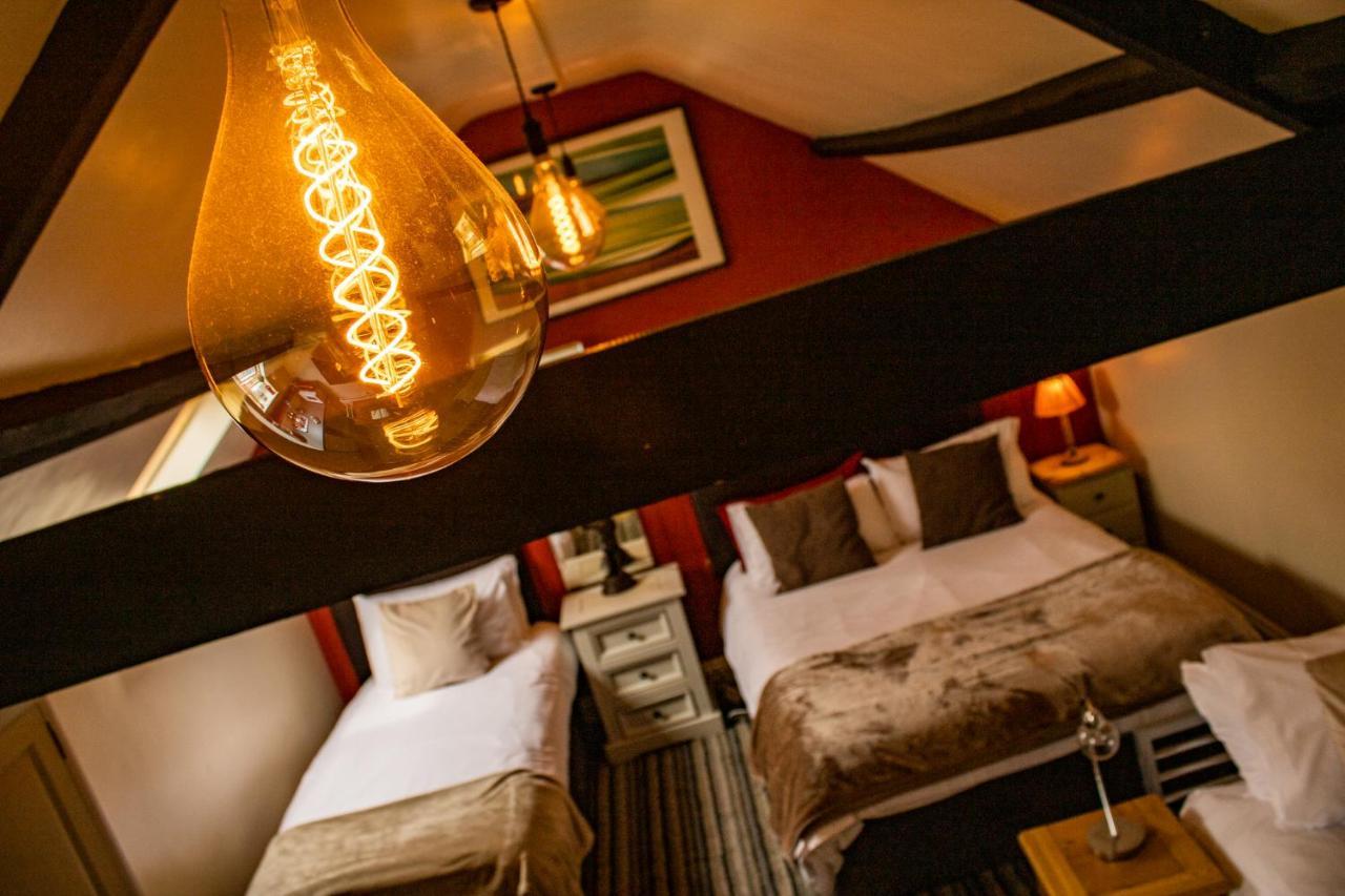 The Dolphin Hotel 차드 외부 사진
